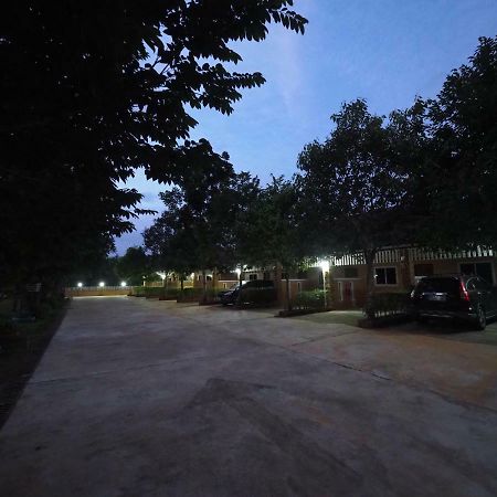 Tong Chang Resort Chumphon Bagian luar foto